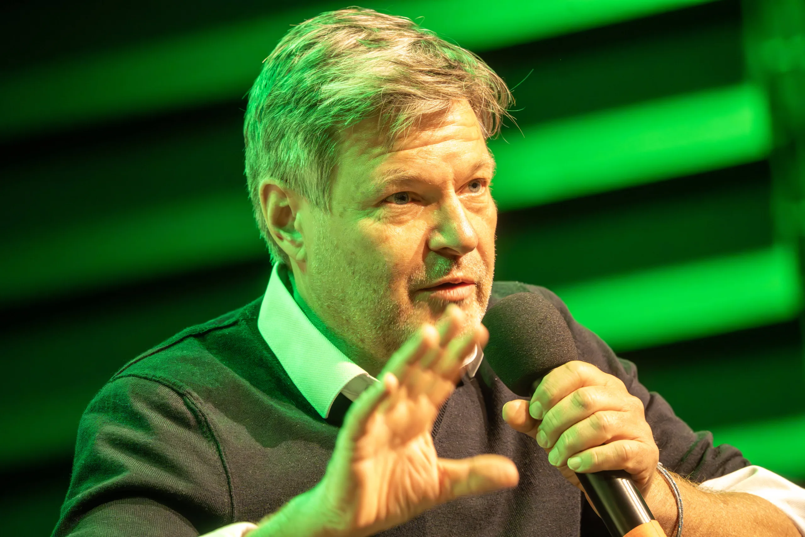 Regierung kippt Habecks Gesetz – was jetzt passiert!